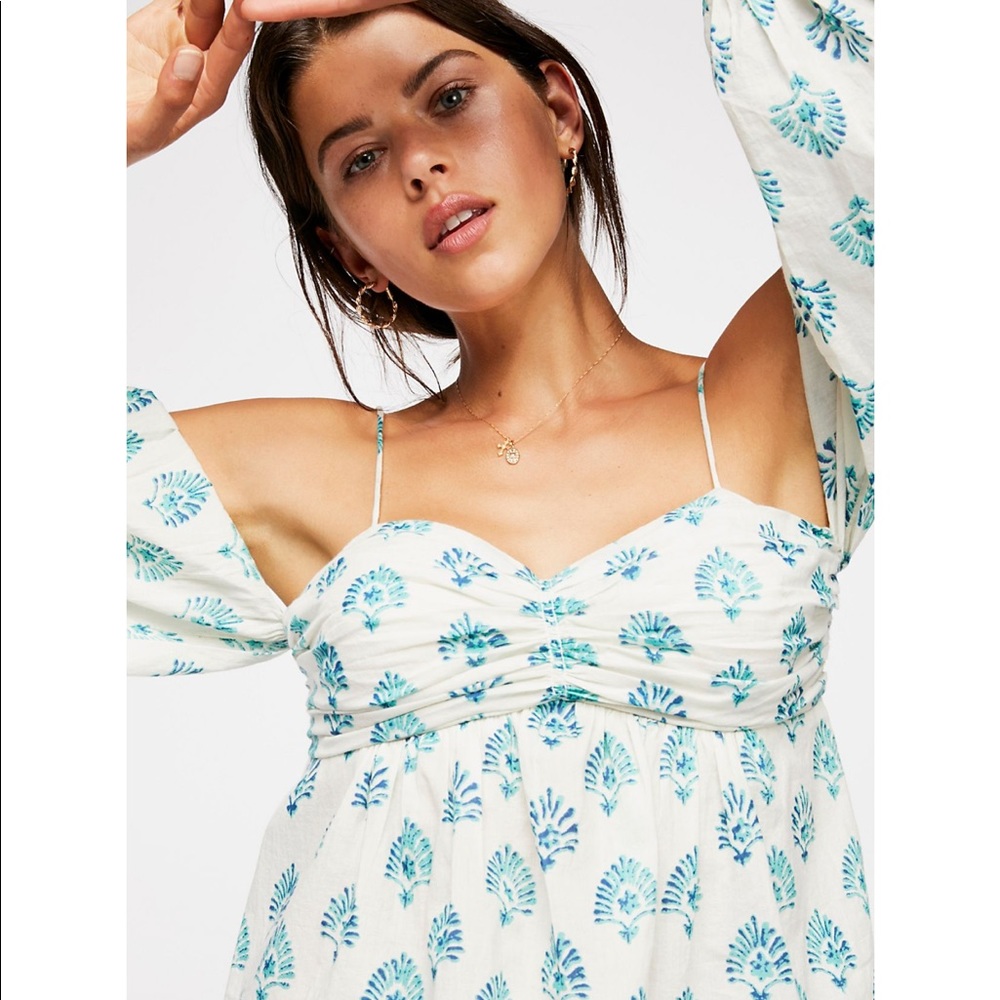 BNWT Free People Top SZ XS